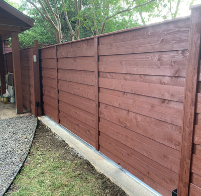 Horizontal wood sliding gate